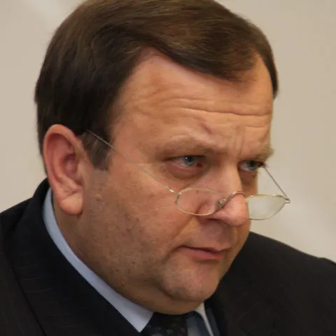Flutur: Parlamentarii PD-L vor vota Cabinetul lui Croitoru