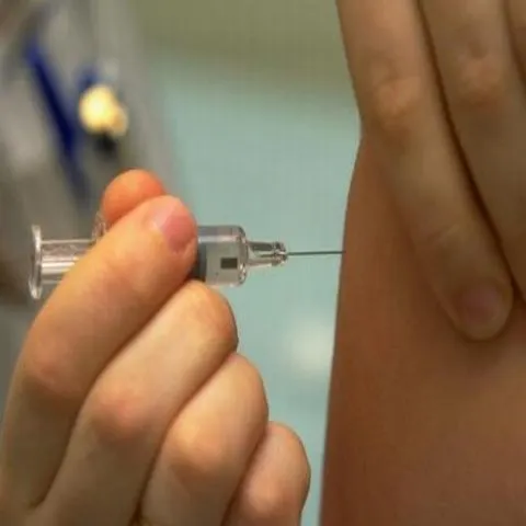 Părinţii au refuzat să-l interneze pe adolescentul din Piteşti diagnosticat cu gripă nouă