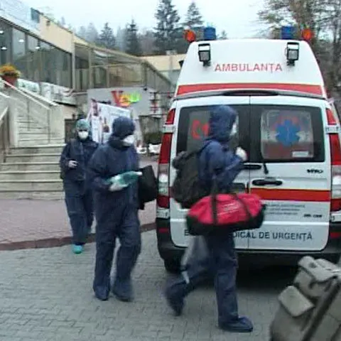 20 de inspectori şcolari sunt suspecţi de gripă nouă 