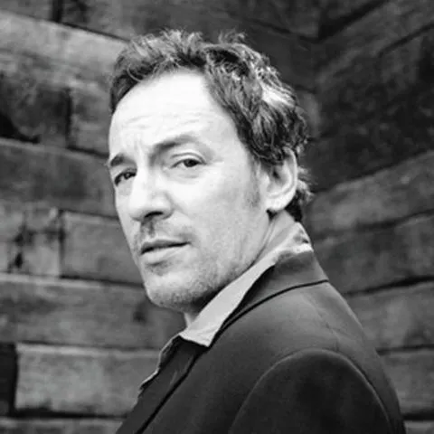 Bruce Springsteen lucrează la un volum autobiografic