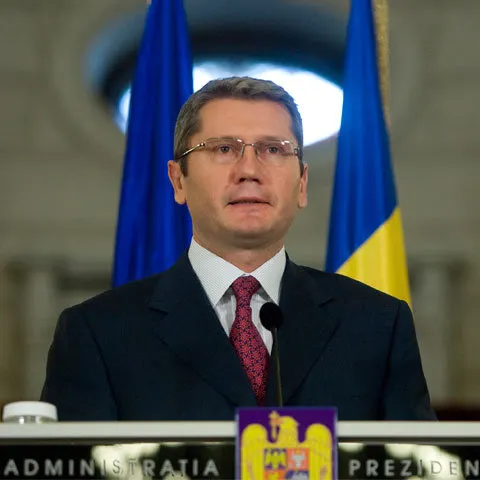 Parlamentul ar putea fi dizolvat, dacă respinge şi Guvernul Negoiţă 