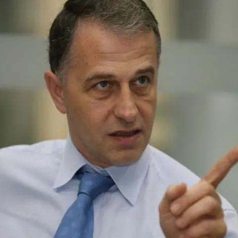 M. Geoană: Nu vom legitima, prin prezenţa noastră, Guvernul Negoiţă