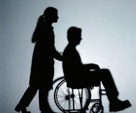Şcolile de şoferi bucureştene au doar două maşini adaptate pentru persoanele cu handicap locomotor
