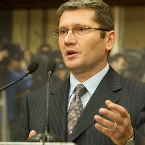 Liviu Negoita proposes a government made of 14 ministries, similar to that of Lucian Croitoru