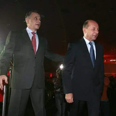 Băsescu, Geoană şi Oprescu au primit cele mai multe donaţii în primele două săptămâni de campanie