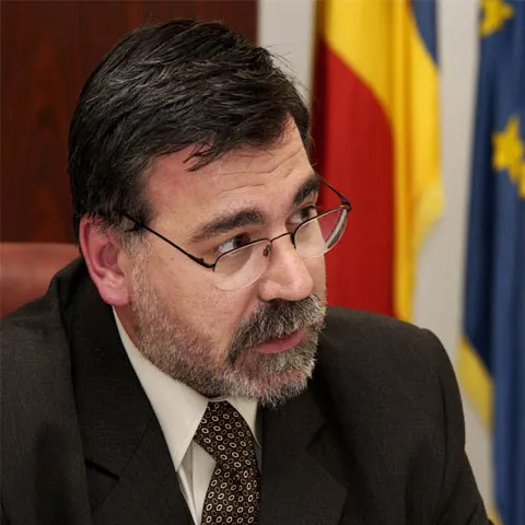 Partenerii sociali vor fi consultaţi în implementarea legislaţiei pentru muncitorii străini