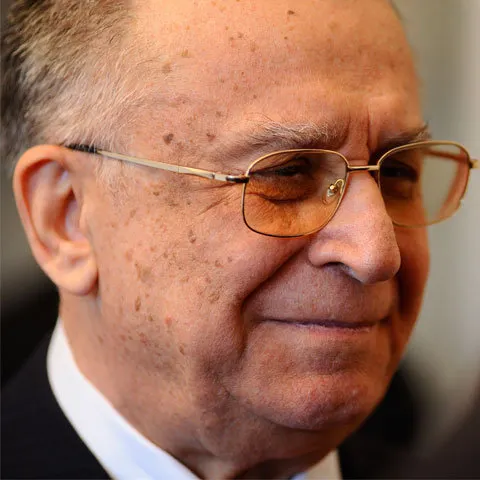 Iliescu preia discursul lui Băsescu: Marea Neagră nu este "lacul" nimănui