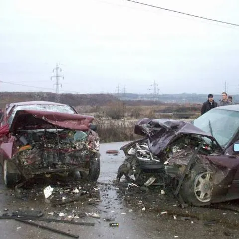 Trei persoane au murit într-un accident rutier la Cluj