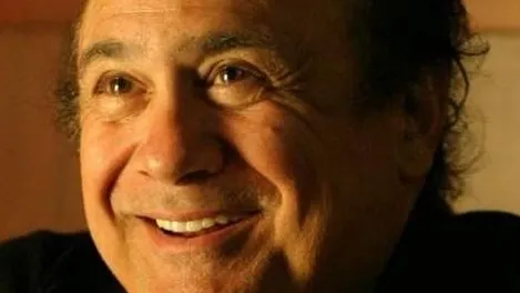 Danny DeVito despre o scenă nud: Mă simţeam ca şi cum aş fi fost un porc uns cu grăsime