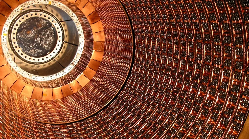 LHC a înregistrat primele coliziuni între protoni