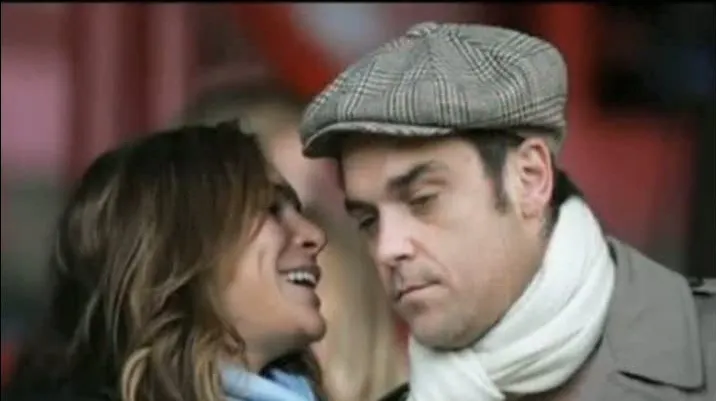Robbie Williams şi-a cerut iubita în căsătorie la radio