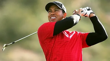 Tiger Woods, rănit într-un accident de maşină