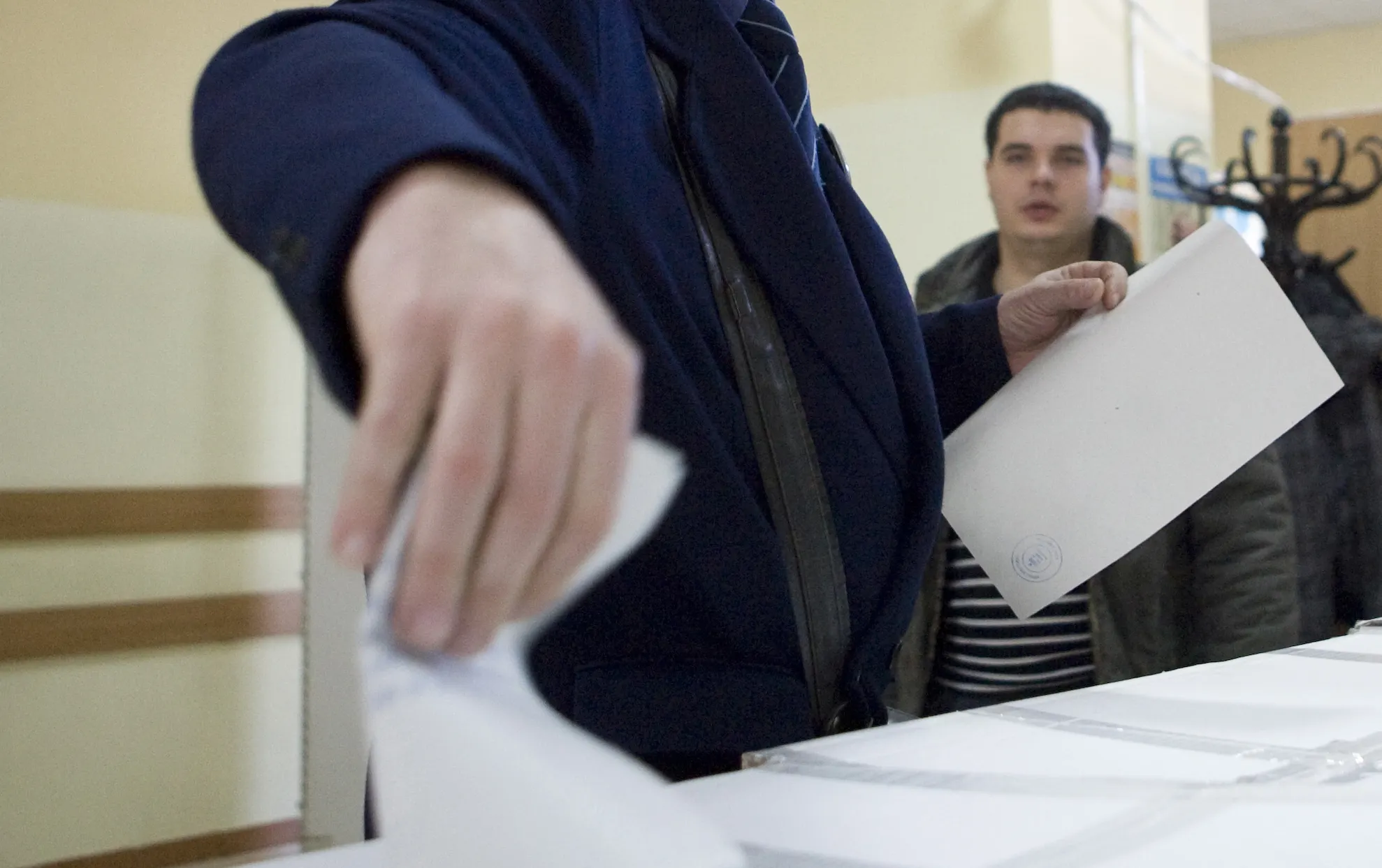 Românii din Italia, Spania şi Republica Moldova au mers în număr mare la vot
