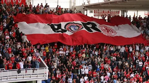 Becali îşi interzice abonaţii, Middlesbrough le dă banii înapoi