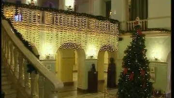 Opera Română pregăteşte un spectacol de artificii şi tombole cu excursii pentru petrecerea de Revelion