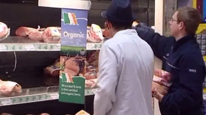 Producătorii de carne ameninţă cu creşteri de preţ din 2010