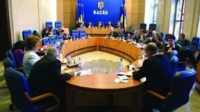 Consilierii PNL Bacău au chiulit în masă la şedinţa extraordinară a Consiliului Local 