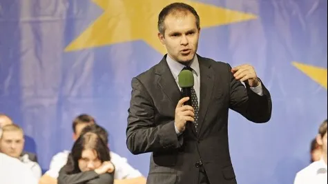 Funeriu: Profesorii ar putea fi trimişi în concediu fără plată şi anul viitor