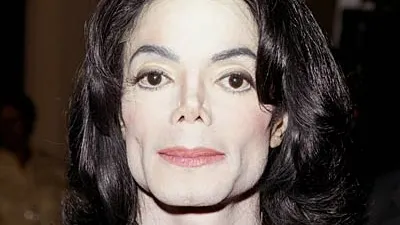 Autorităţile americane fac publice dosare clasificate despre viaţa lui Michael Jackson