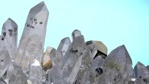 Minerale şi bijuterii semipreţioase la ofertă la Muzeul Brukenthal 
