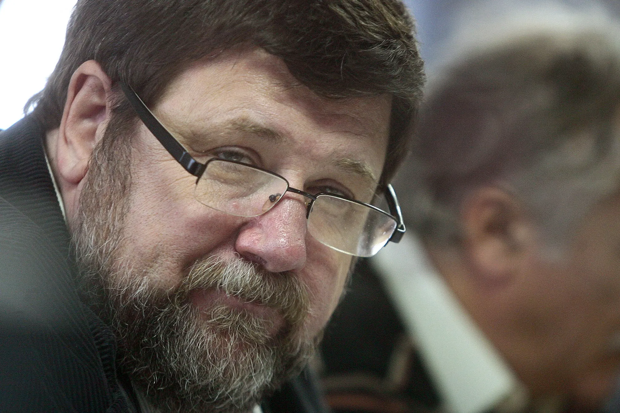 Bogdan Hossu: La secţiile speciale există pericolul de vot multiplu