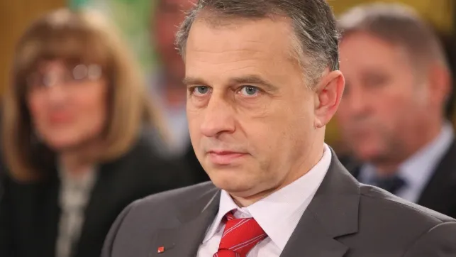 Geoană: Susţinem o amplă majoritate condusă de Antonescu