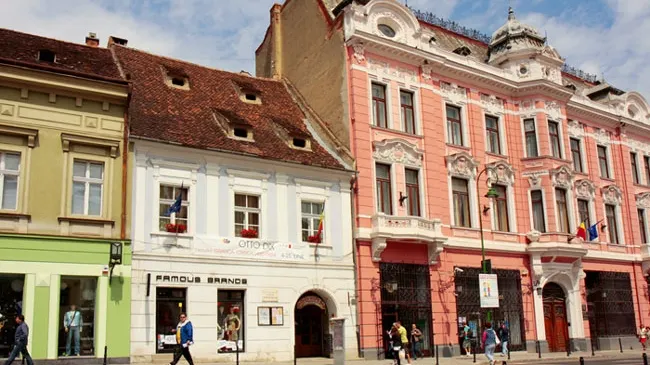 La Braşov s-a deschis o expoziţie dedicată perioadei comunismului
