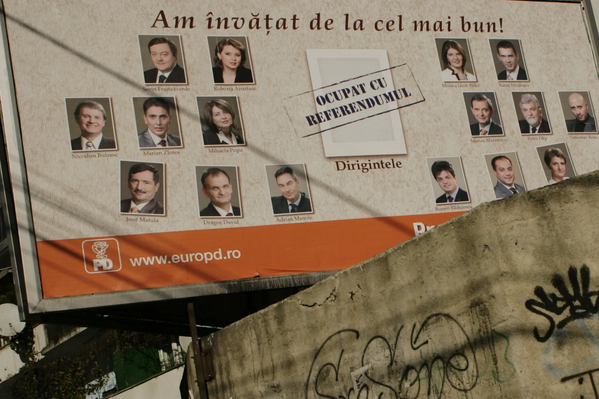 La Bistriţa, campania electorală trece, bannerele electorale ramân!