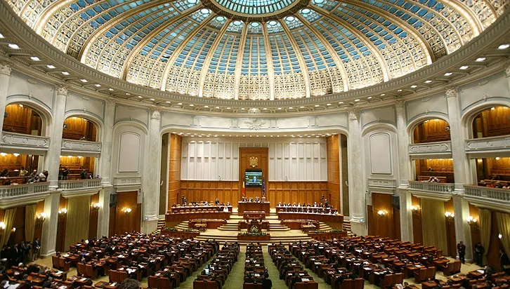 Miniştrii - audiaţi în comisii astăzi, de la ora 11.00, Guvernul supus votului plenului, miercuri de la ora 9.30