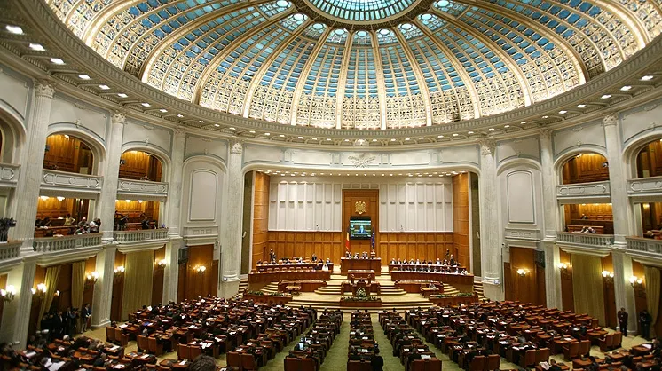 Senatorii şi-au adoptat bugetul pe 2010 cu unanimitate de voturi