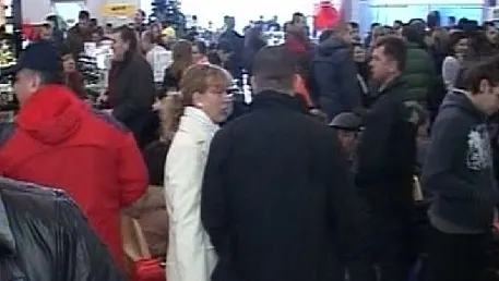 Cei 170 de români rămaşi noaptea trecută pe aeroportul din Burgas au ajuns în ţară