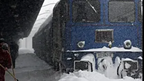 CFR a anulat 55 de trenuri de călători din cauza zăpezii