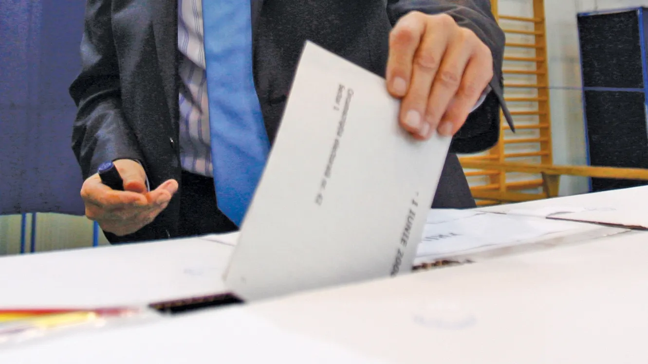 BEC: Prezenţa la vot, până la ora 21.00, a fost de 56,99%
