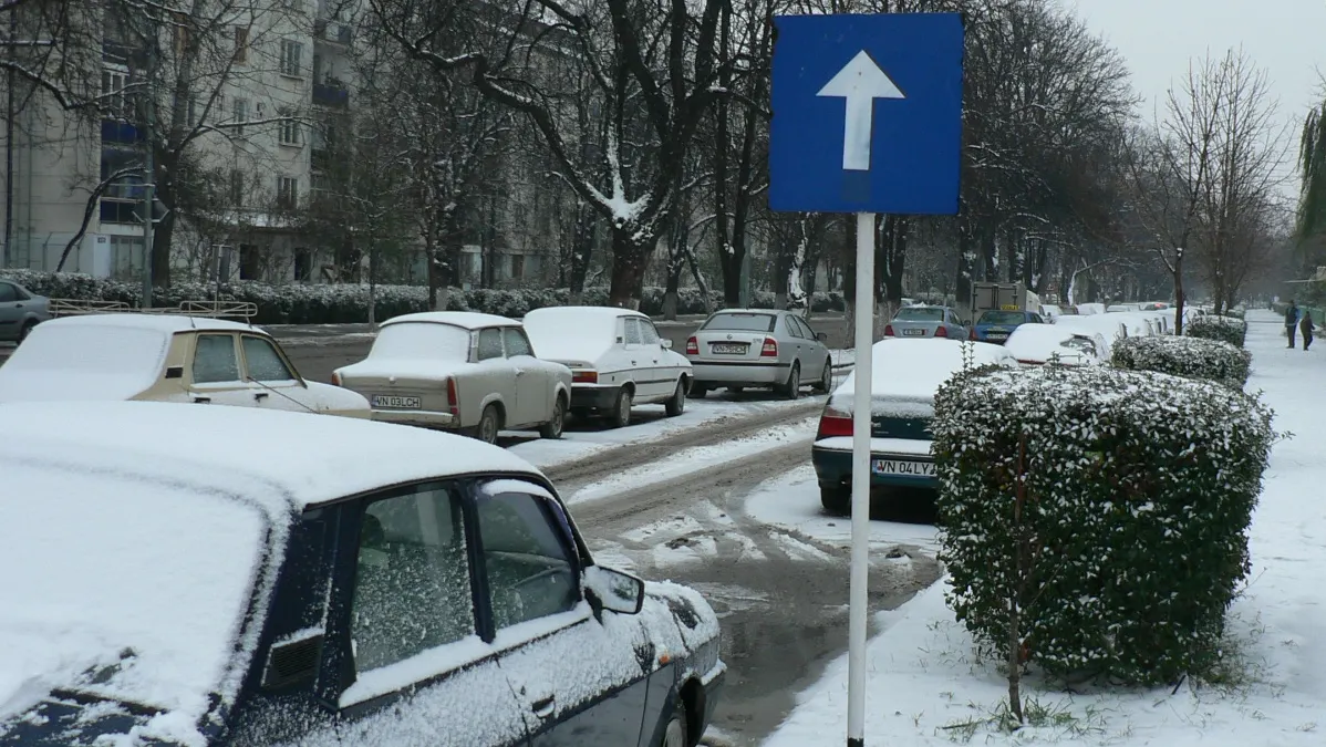 Circulaţie îngreunată pe drumurile din Vrancea