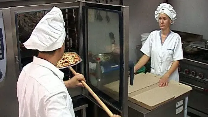 Dezastru găsit de ANSVSA la firmele de catering ce au contracte cu statul. Foto/Arhivă