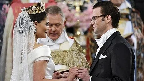 Sărbătoare într-o importantă familie regală europeană. Prinţesa a născut un băieţel sănătos