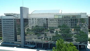 Banca Mondială spune ca România are prea mulți angajați la stat. Avertisment dur al experților internațional