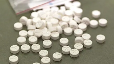 Traficanți de droguri,  prinși în flagrant în timp ce încercau să vândă peste 5000 de pastile de ecstasy. Poliția i-a arestat 