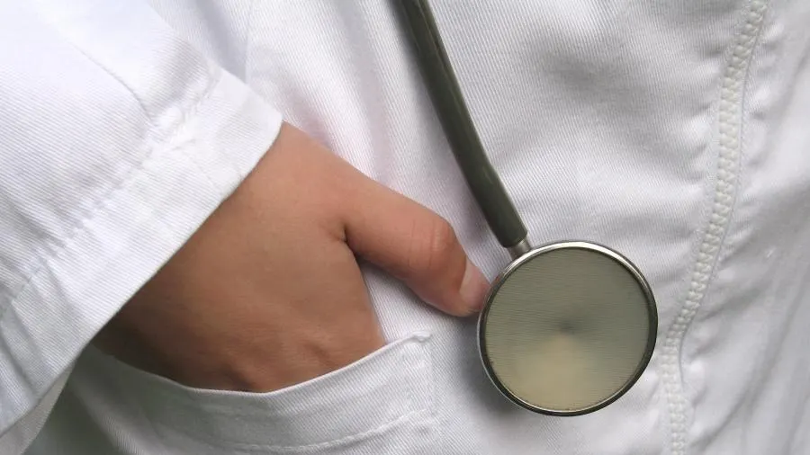 Un nou scandal zguduie sistemul sanitar. Doi neurochirurgi de la spitalul Colentina au demisionat