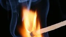 Un bărbat incendiază toalete în Brăila. Poliţiştii sunt acum pe urmele lui
