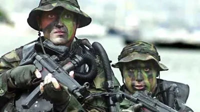 Decizie istorică în armata americană: femeile vor avea acces la toate posturile de luptă