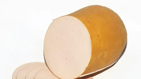 Te îngrozeşti când afli din ce este făcut parizerul. Reţeta originală s-a denaturat
