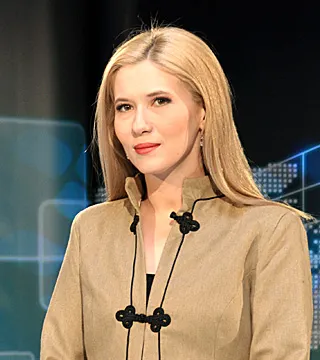 Oana DOBRE