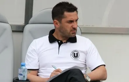 Liga 1. Claudiu Niculescu a ieşit cu capul plecat din "Ştefan cel Mare". Dinamo - Voluntari 2-0