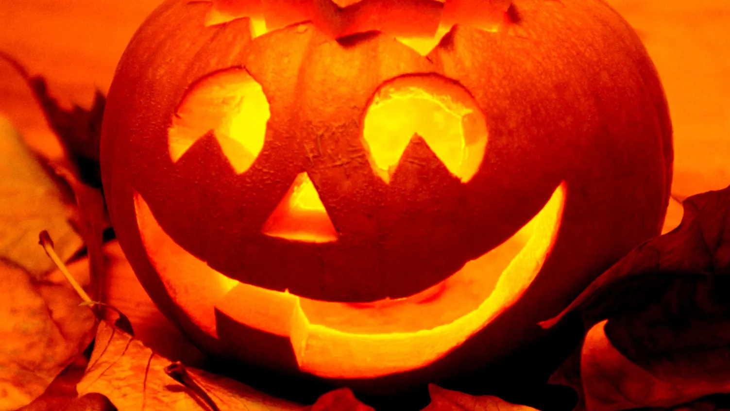 HALLOWEEN. Sărbătoarea de Halloween, marcată printr-o petrecere de groază la Castelul Bran