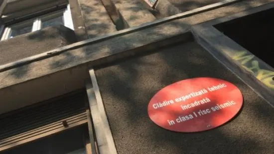 Centru Vechi ar putea rămâne pustiu. Clădirile cu bulină roşie, închise până vor fi consolidate