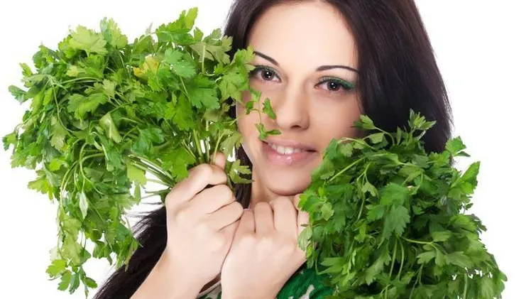 Dieta miraculoasă cu verdeţuri te slăbeşte enorm fără să-ţi fie foame
