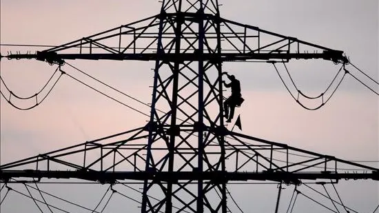 Mii de case au rămas fără curent electric