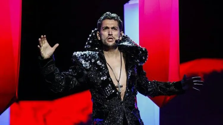 Cezar Ouatu revine în atenţia publicului cu Carmina Burana