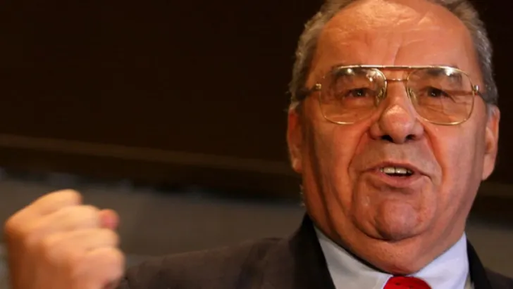 Andrei Marga: Fotbalul - machetă a instituţiilor